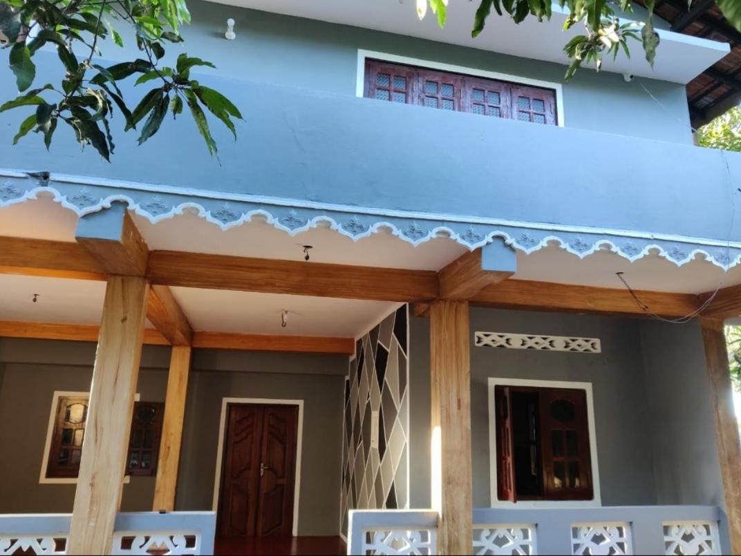 Enoch Guest House Mannar Bagian luar foto