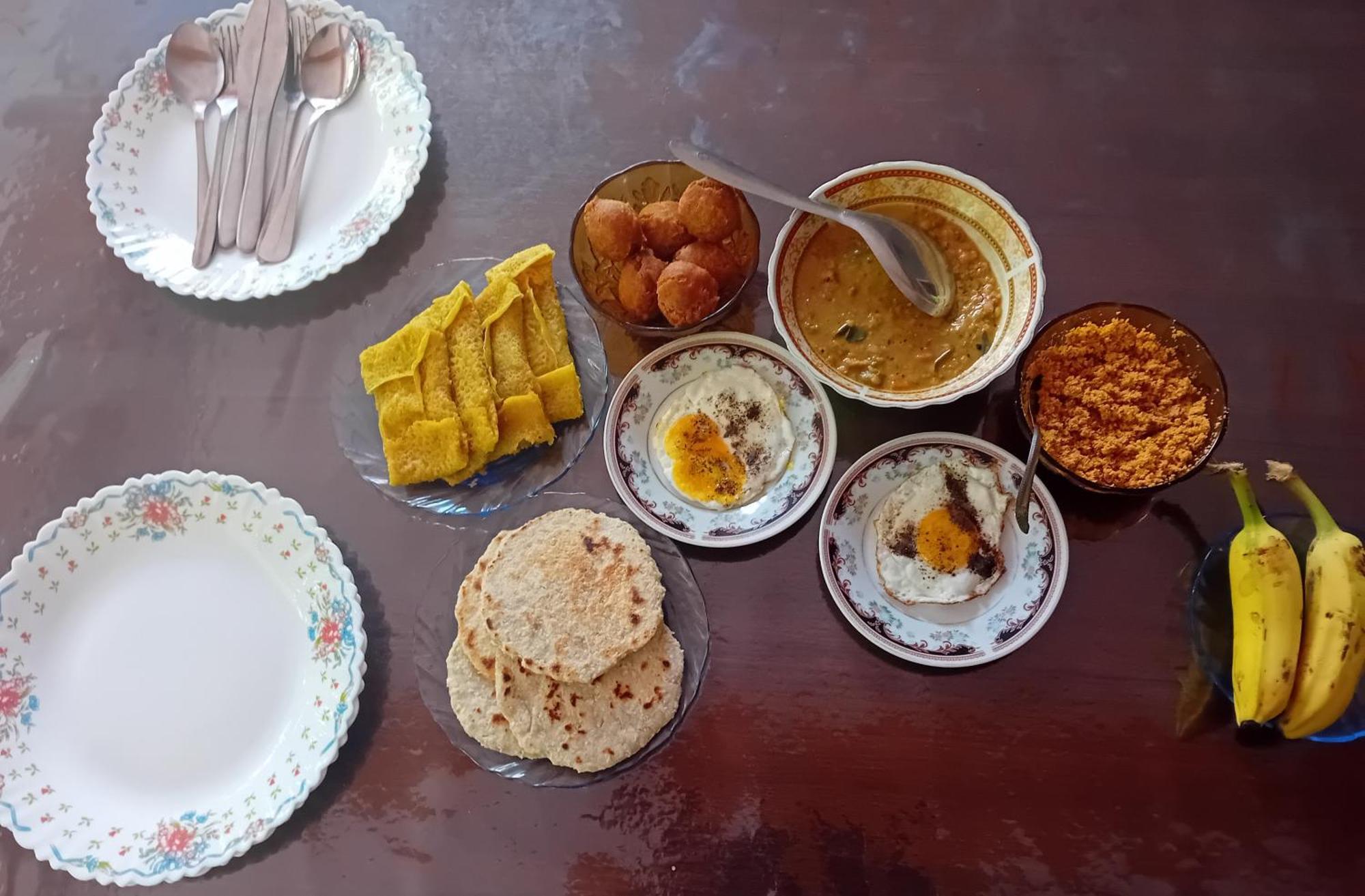 Enoch Guest House Mannar Bagian luar foto