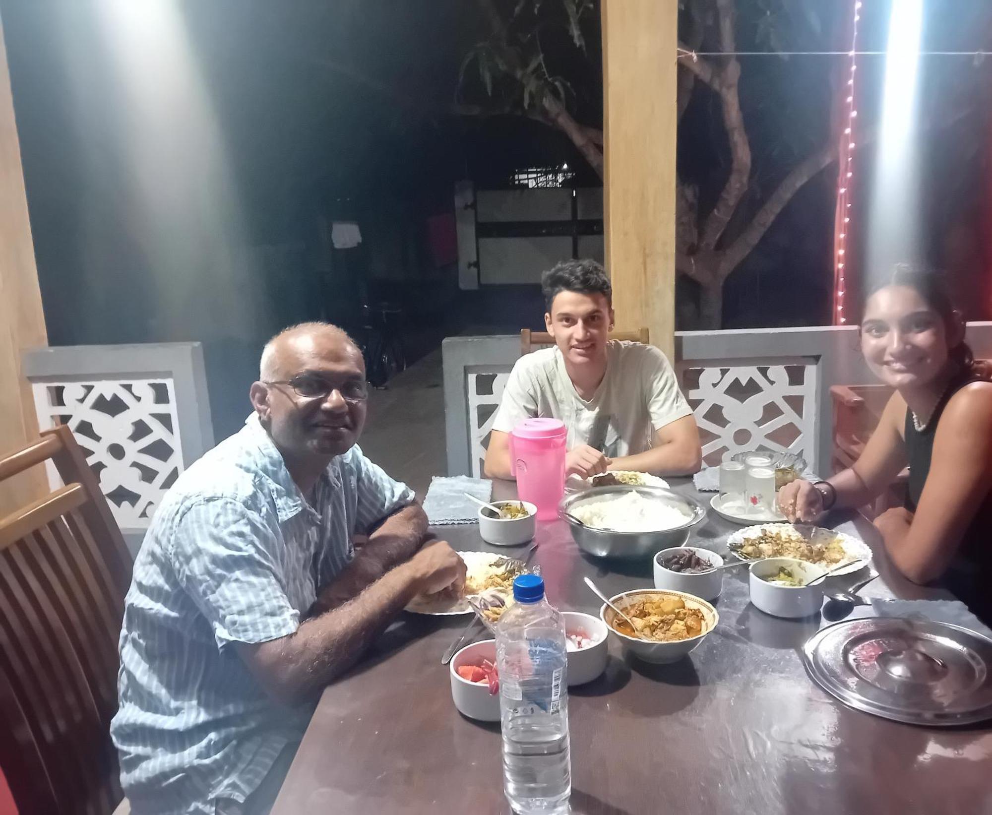 Enoch Guest House Mannar Bagian luar foto
