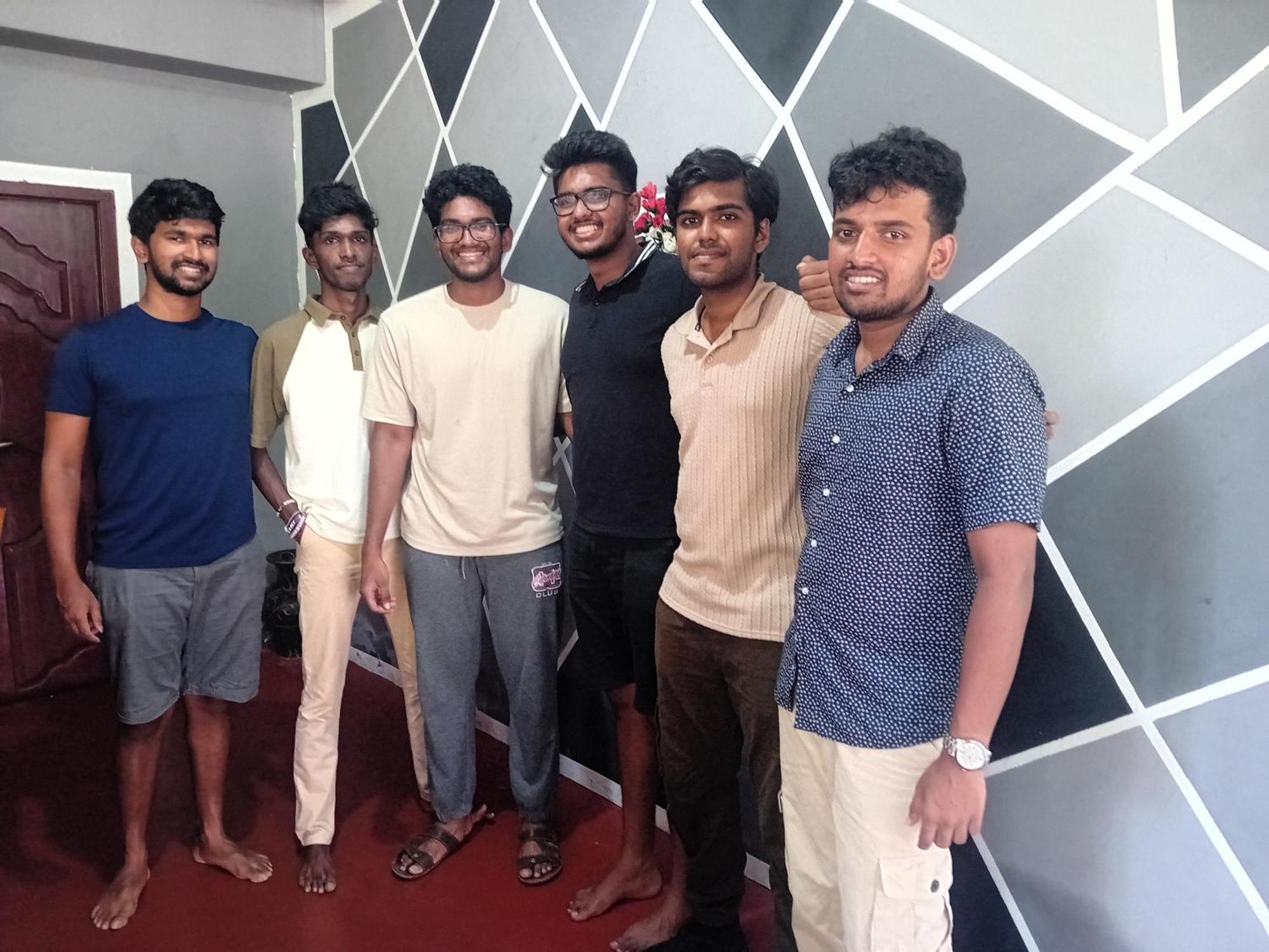 Enoch Guest House Mannar Bagian luar foto